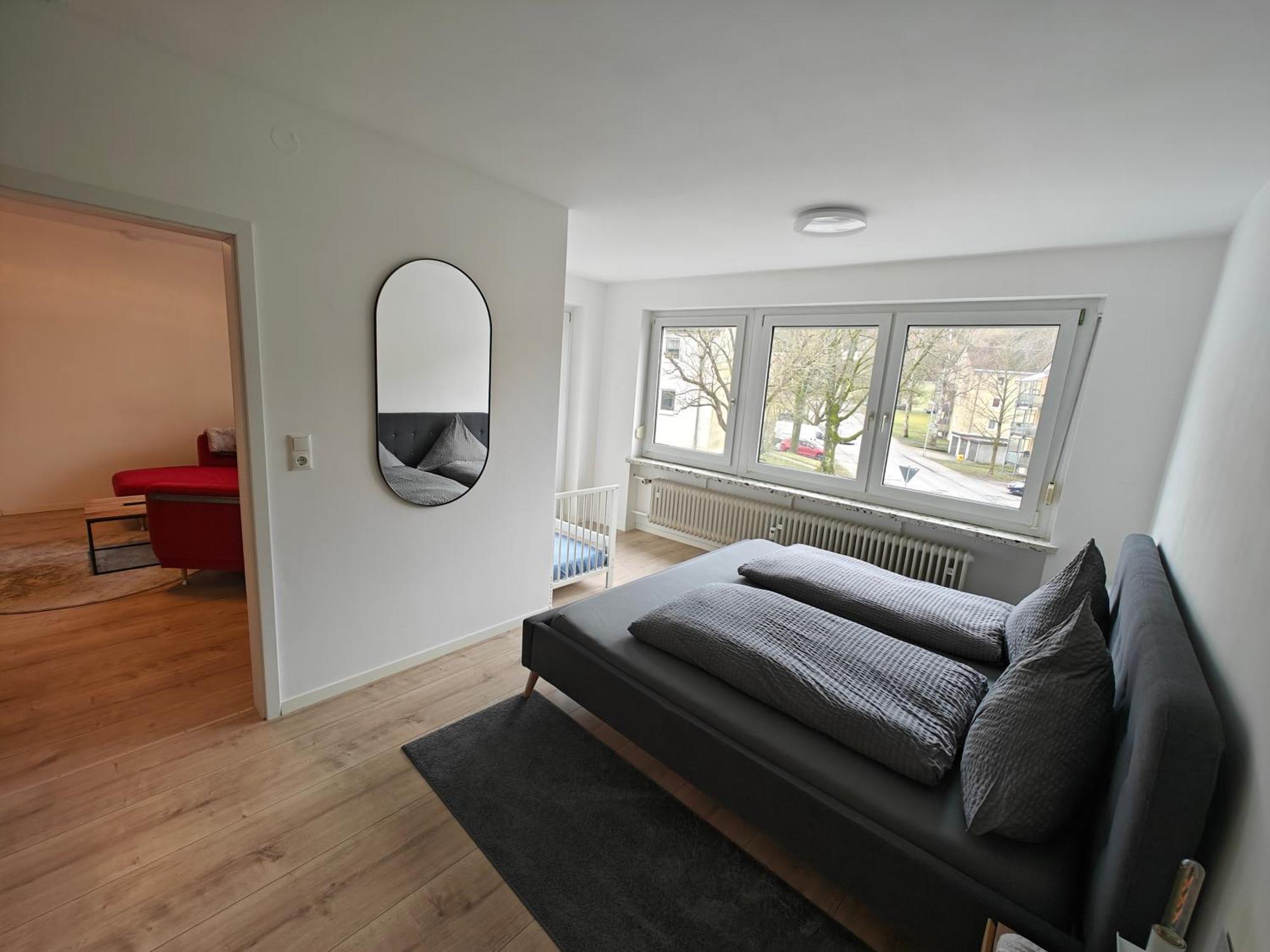 Ferienwohnung "Sorgenfrei" In Coburg ! - Im Eg Mit Privatparkplatz & Balkon Exterior photo