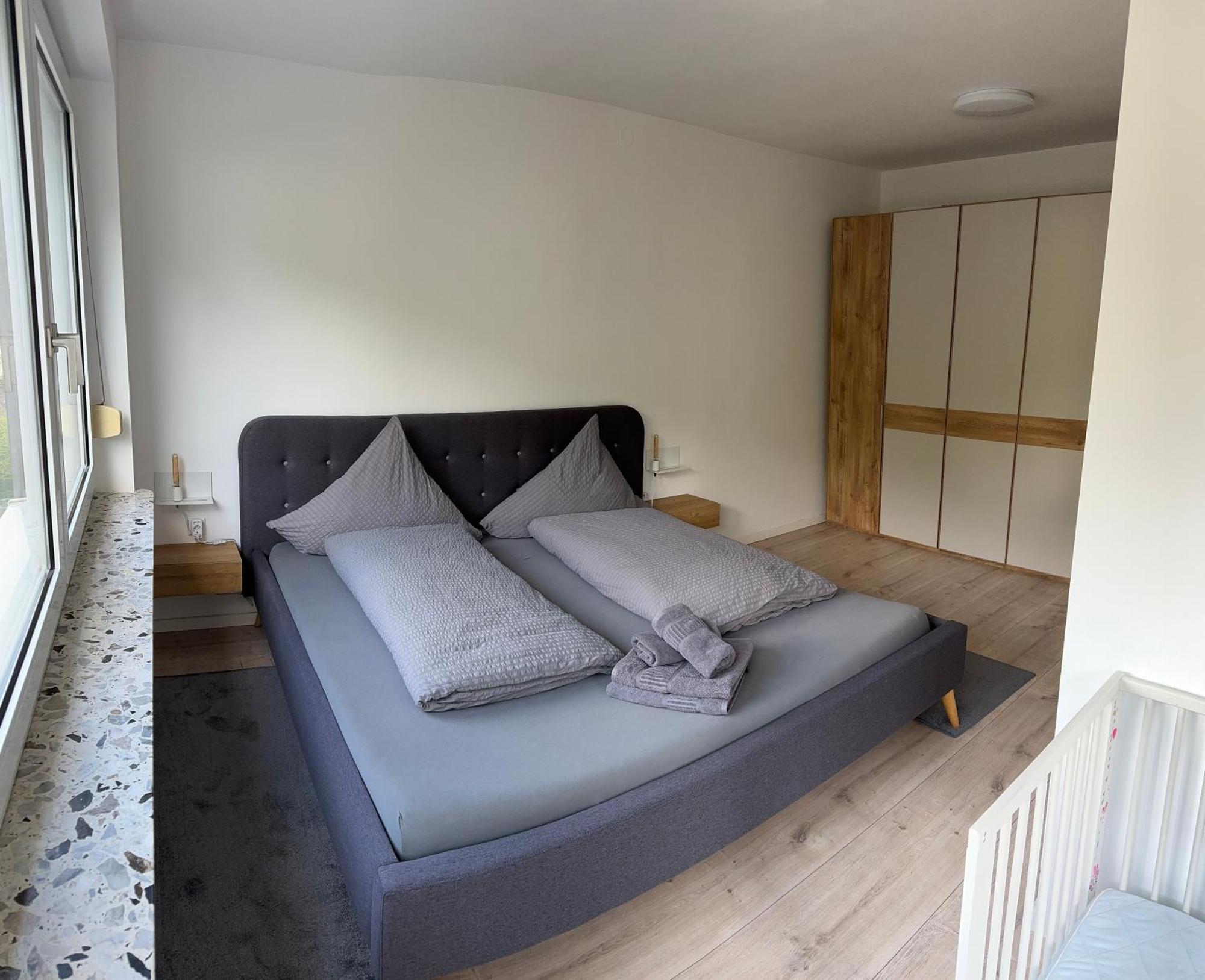 Ferienwohnung "Sorgenfrei" In Coburg ! - Im Eg Mit Privatparkplatz & Balkon Exterior photo